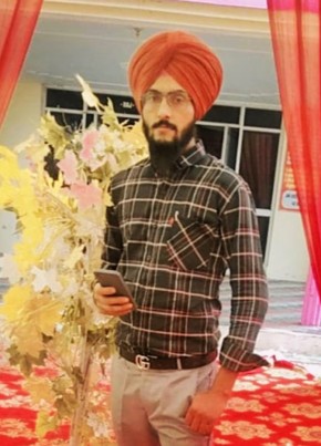 Harvinder Singh, 29, India, Rānia