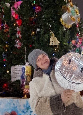 Лариса, 54, Россия, Барнаул