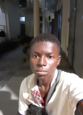 Abou dou, 18, République du Bénin, Cotonou