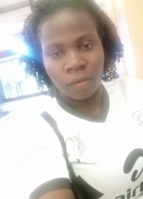 sharifah, 35, Uganda, Kampala