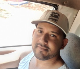 Nelson, 35, Asuncion