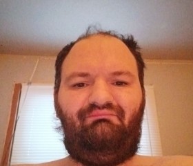 Brian, 31, Valparaiso