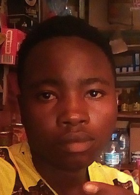 Evans Kidero, 19, Tanzania, Moshi