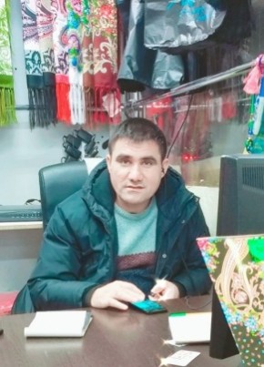 Авали, 44, Россия, Санкт-Петербург