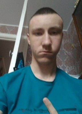 Макс, 22, Россия, Рославль