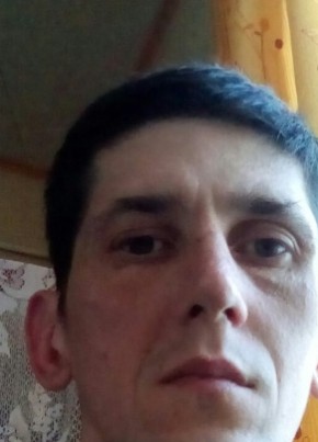 Максим, 40, Россия, Сальск