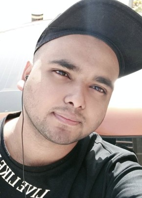 asif из الرياض 23 года
