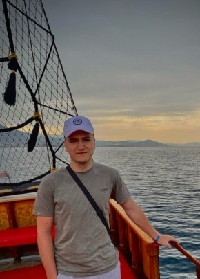 Maksim, 23, Belarus, Minsk