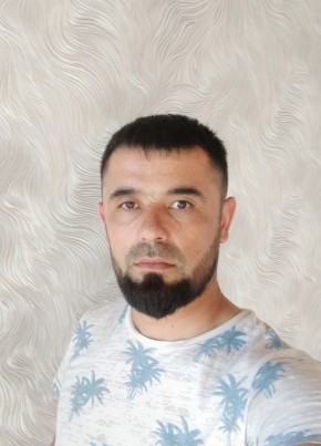 Мурад из Ульяновска 18 лет