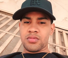 Jesús, 23, Barcelona