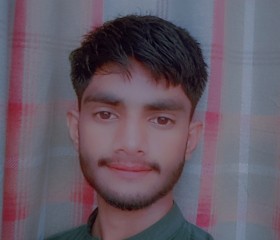 Huzaifa, 18, Multan