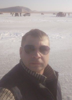 Михаил, 40, Россия, Новобурейский