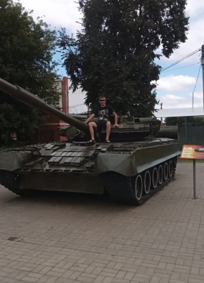 Илья из Воронежа 40 лет