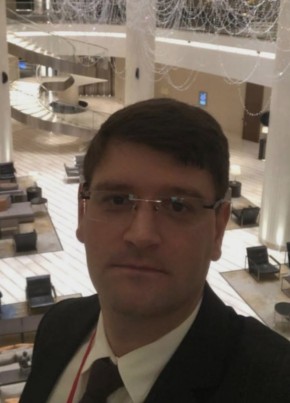 Дмитрий из Гатчины 47 лет