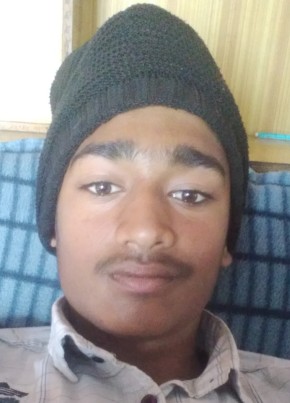Sarabjeet singh, 18, India, Patiāla