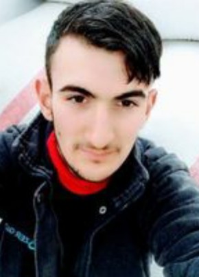 Hasan, 24, Türkiye Cumhuriyeti, Gönen (Balıkesir)