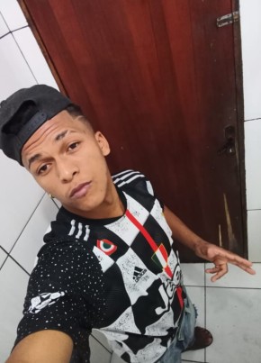 Daniel, 18, Brazil, Sao Paulo
