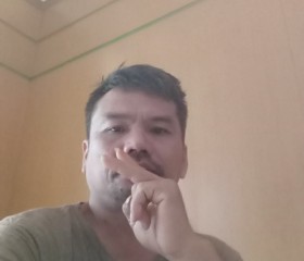 Iwan, 20, Bengkulu