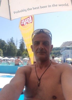 Alexandru , 51, Romania, Deva