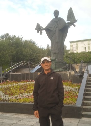 МИХАИЛ из Мурманска 48 лет