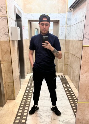 Oleg, 25, Russia, Simferopol