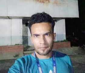 Renzo Jesús, 39, Villa de Cura