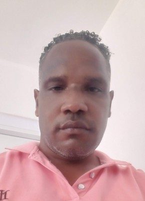 RoiLyn из Santo Domingo 42 года