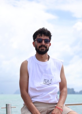 Burak из Adana 30 лет