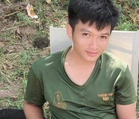 นาย.จอช, 25, Sawang Daen Din