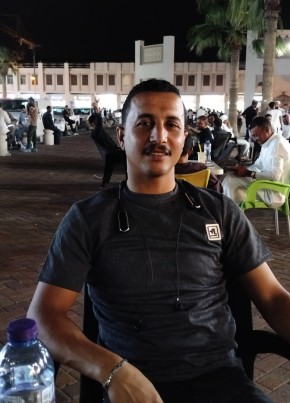 احمد из الدمام 25 лет