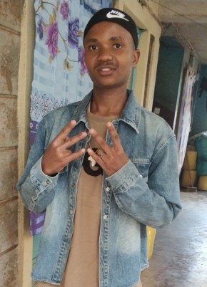 Kelvin Marubu из Thika 18 лет