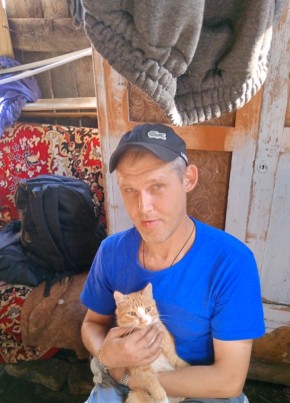Aleksandr, 44, Russia, Irbeyskoye