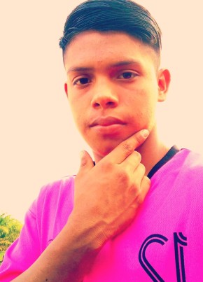 Omar, 19, República de Costa Rica, San José (San José)