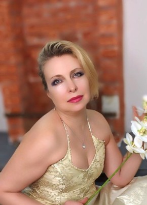 Юлия, 52, Россия, Саратов