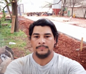 Daniel, 29, Garupa