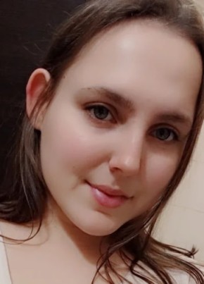 Ирина из Саратова 39 лет