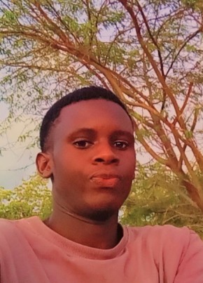 Lawrence, 32, Kenya, Malindi