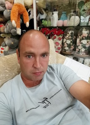 Василий, 36, Россия, Холмск