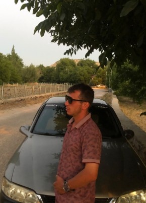 Furkan из Sivas 27 лет