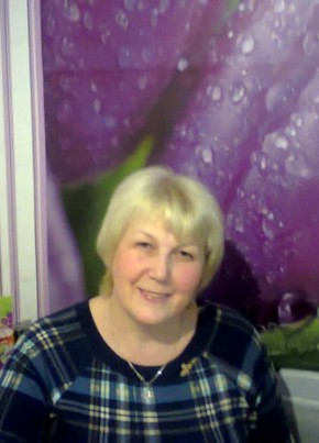 Елена, 61, Россия, Онега