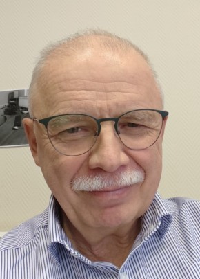 Андрей из Москвы 63 года