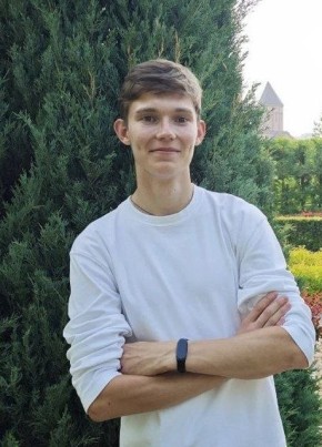 Никита из Новосибирска 21 год