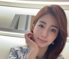 李佳欣, 44, Yangon