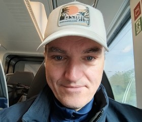 Miguelito, 51, Munich