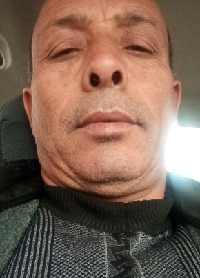 hamid, 41, People’s Democratic Republic of Algeria, Algiers