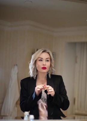 Ксения, 48, Россия, Санкт-Петербург