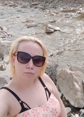 Юля, 26, Россия, Сочи