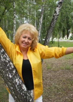 Анна, 68, Україна, Дніпро