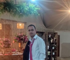 Lipe, 38, Rio de Janeiro