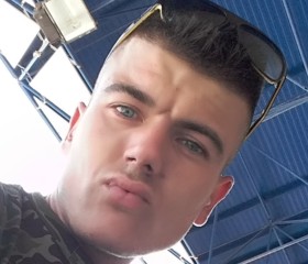Alexandru, 25 лет, Cerignola